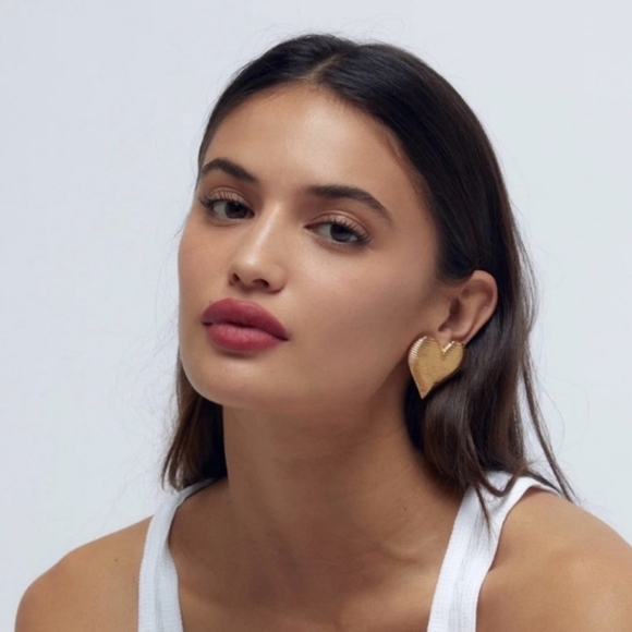 Heaven Mayhem Real Love III Gold Heart Textured Earrings - Picture 7 of 7